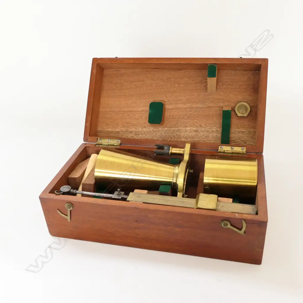 LACQUERED BRASS CHONDRONMETER (GRAIN SCALE) BY BRYAN CORCORAN, 31 MARK LANE, LONDON, No.1128,  IN MAHOIG CASE Image 1++